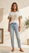 T-shirt Estiva con Maniche a Mezza Lunghezza in Pizzo Traforato