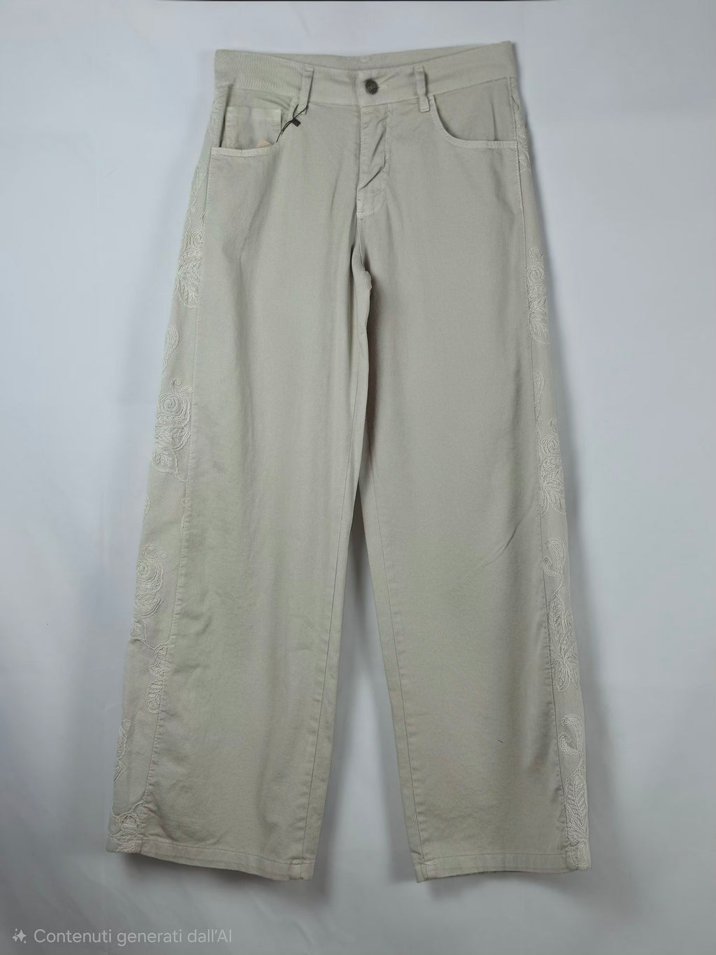 Jeans Wide Leg Ricamati per un Look Bohemien