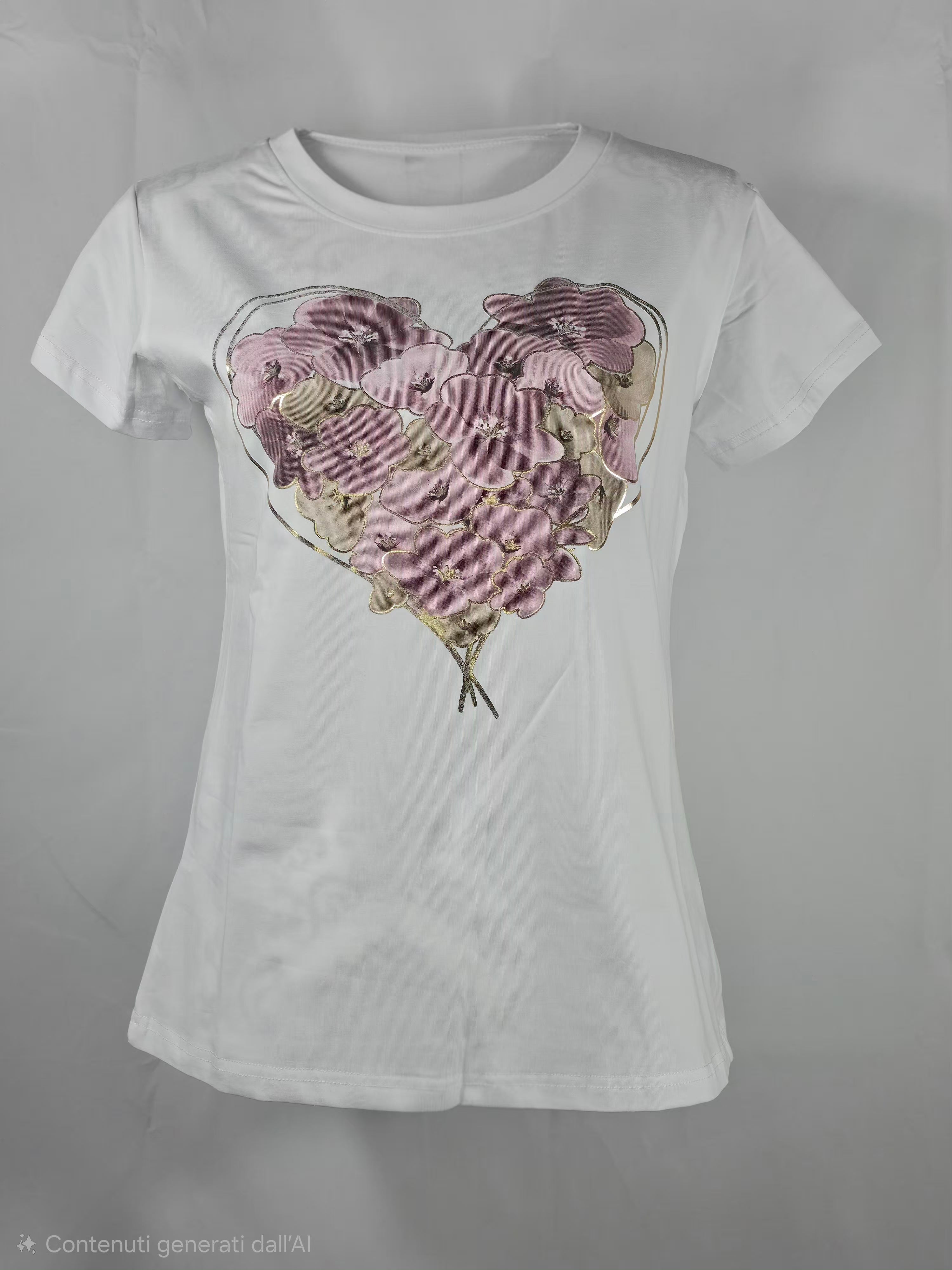 Indossa l'Amore: T-shirt con Mongolfiera e Cuore di Fiori